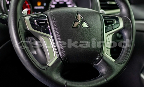 Buy Used Mitsubishi Pajero White Car in Samut Sakhon in Samut Sakhon Buy Used Mitsubishi Pajero White Car in Samut Sakhon in Samut Sakhon