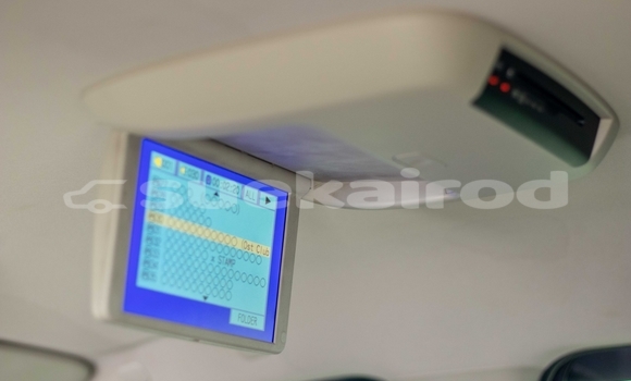 Buy Used Mitsubishi Pajero White Car in Samut Sakhon in Samut Sakhon Buy Used Mitsubishi Pajero White Car in Samut Sakhon in Samut Sakhon