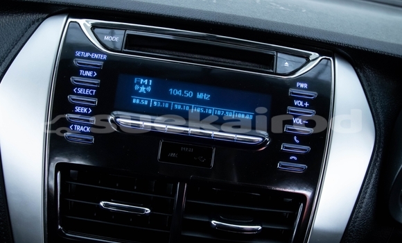 ซื้อ รถมือสอง Toyota Yaris สีดำ รถยนต์ ใน %{เมือง} ใน นนทบุรี ซื้อ รถมือสอง Toyota Yaris สีดำ รถยนต์ ใน %{เมือง} ใน นนทบุรี