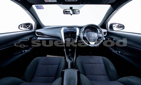 ซื้อ รถมือสอง Toyota Yaris สีดำ รถยนต์ ใน %{เมือง} ใน นนทบุรี ซื้อ รถมือสอง Toyota Yaris สีดำ รถยนต์ ใน %{เมือง} ใน นนทบุรี