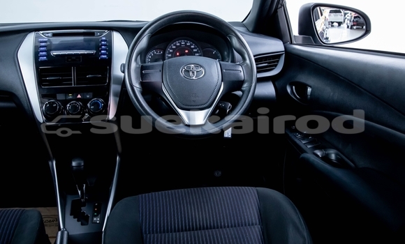 ซื้อ รถมือสอง Toyota Yaris สีดำ รถยนต์ ใน %{เมือง} ใน นนทบุรี ซื้อ รถมือสอง Toyota Yaris สีดำ รถยนต์ ใน %{เมือง} ใน นนทบุรี