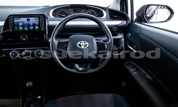 ซื้อ รถมือสอง Toyota Sienta สีดำ รถยนต์ ใน %{เมือง} ใน นนทบุรี ซื้อ รถมือสอง Toyota Sienta สีดำ รถยนต์ ใน %{เมือง} ใน นนทบุรี