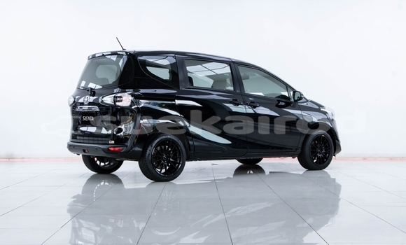 ซื้อ รถมือสอง Toyota Sienta สีดำ รถยนต์ ใน %{เมือง} ใน นนทบุรี ซื้อ รถมือสอง Toyota Sienta สีดำ รถยนต์ ใน %{เมือง} ใน นนทบุรี