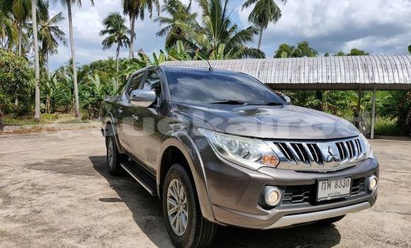 ซื้อ รถมือสอง Mitsubishi Triton เงิน รถยนต์ ใน %{เมือง} ใน กรุงเทพมหานคร ซื้อ รถมือสอง Mitsubishi Triton เงิน รถยนต์ ใน %{เมือง} ใน กรุงเทพมหานคร