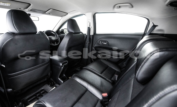 ซื้อ รถมือสอง Honda HR-V สีดำ รถยนต์ ใน %{เมือง} ใน กรุงเทพมหานคร ซื้อ รถมือสอง Honda HR-V สีดำ รถยนต์ ใน %{เมือง} ใน กรุงเทพมหานคร