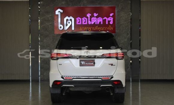 Buy Used Toyota Fortuner White Car in Bangkok in Bangkok Buy Used Toyota Fortuner White Car in Bangkok in Bangkok