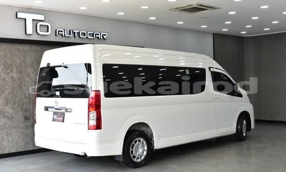 ซื้อ รถมือสอง Toyota Commuter ขาว รถยนต์ ใน %{เมือง} ใน กรุงเทพมหานคร ซื้อ รถมือสอง Toyota Commuter ขาว รถยนต์ ใน %{เมือง} ใน กรุงเทพมหานคร