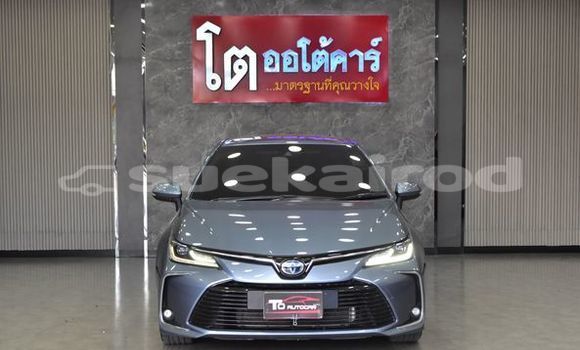 ซื้อ รถมือสอง Toyota Altis เงิน รถยนต์ ใน %{เมือง} ใน กรุงเทพมหานคร