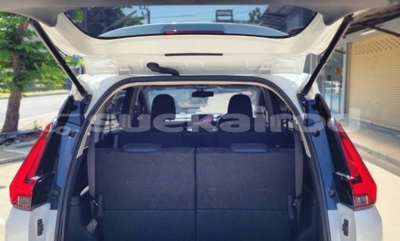 Buy Used Mitsubishi Xpander White Car in Bangkok in Bangkok Buy Used Mitsubishi Xpander White Car in Bangkok in Bangkok