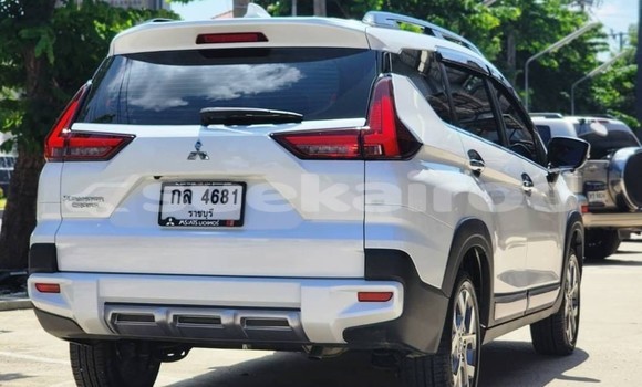 Buy Used Mitsubishi Xpander White Car in Bangkok in Bangkok Buy Used Mitsubishi Xpander White Car in Bangkok in Bangkok