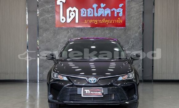 Buy Used Toyota Altiv Black Car in Bangkok in Bangkok