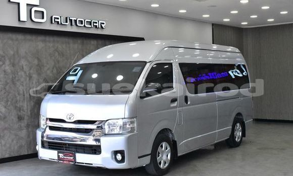 Buy Used Toyota Commuter Silver Car in Bangkok in Bangkok Buy Used Toyota Commuter Silver Car in Bangkok in Bangkok