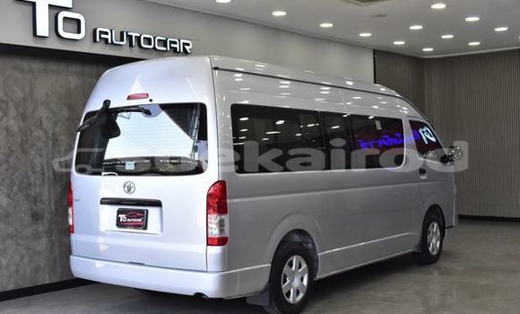 Buy Used Toyota Commuter Silver Car in Bangkok in Bangkok Buy Used Toyota Commuter Silver Car in Bangkok in Bangkok