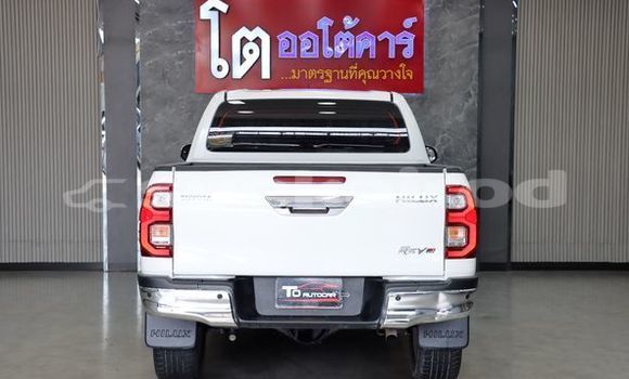 Buy Used Toyota Hiluxe Revo White Car in Bangkok in Bangkok Buy Used Toyota Hiluxe Revo White Car in Bangkok in Bangkok