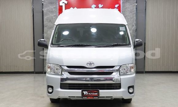 Buy Used Toyota Commuter Silver Car in Bangkok in Bangkok Buy Used Toyota Commuter Silver Car in Bangkok in Bangkok