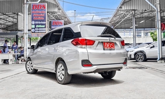 ซื้อ รถมือสอง Honda Mobilio เงิน รถยนต์ ใน %{เมือง} ใน กรุงเทพมหานคร ซื้อ รถมือสอง Honda Mobilio เงิน รถยนต์ ใน %{เมือง} ใน กรุงเทพมหานคร