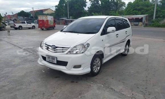 Buy Used Toyota Innova White Car in Bangkok in Bangkok Buy Used Toyota Innova White Car in Bangkok in Bangkok