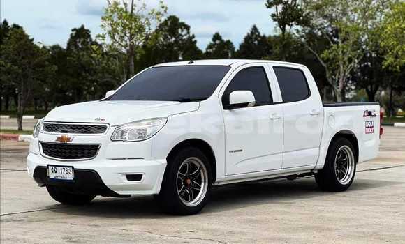 Buy Used Chevrolet Colorado White Car in Bangkok in Bangkok Buy Used Chevrolet Colorado White Car in Bangkok in Bangkok