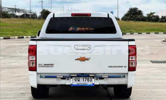 Buy Used Chevrolet Colorado White Car in Bangkok in Bangkok Buy Used Chevrolet Colorado White Car in Bangkok in Bangkok
