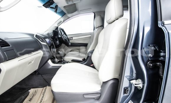 Buy Used Chevrolet TrailBlazer Other Car in Bangkok in Bangkok Buy Used Chevrolet TrailBlazer Other Car in Bangkok in Bangkok