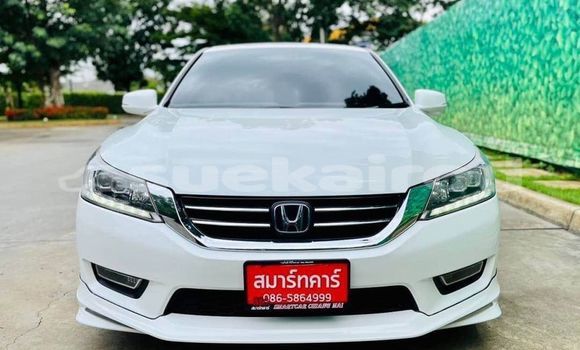 Buy Used Honda Accord White Car in Bangkok in Bangkok