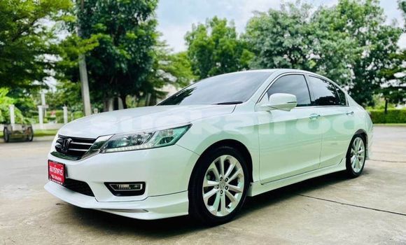 ซื้อ รถมือสอง Honda Accord ขาว รถยนต์ ใน %{เมือง} ใน กรุงเทพมหานคร ซื้อ รถมือสอง Honda Accord ขาว รถยนต์ ใน %{เมือง} ใน กรุงเทพมหานคร