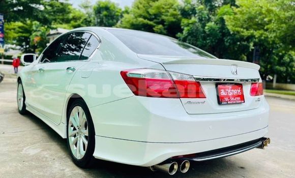 ซื้อ รถมือสอง Honda Accord ขาว รถยนต์ ใน %{เมือง} ใน กรุงเทพมหานคร ซื้อ รถมือสอง Honda Accord ขาว รถยนต์ ใน %{เมือง} ใน กรุงเทพมหานคร