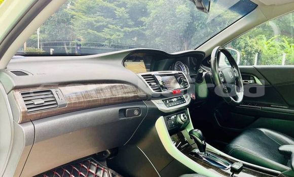 ซื้อ รถมือสอง Honda Accord ขาว รถยนต์ ใน %{เมือง} ใน กรุงเทพมหานคร ซื้อ รถมือสอง Honda Accord ขาว รถยนต์ ใน %{เมือง} ใน กรุงเทพมหานคร