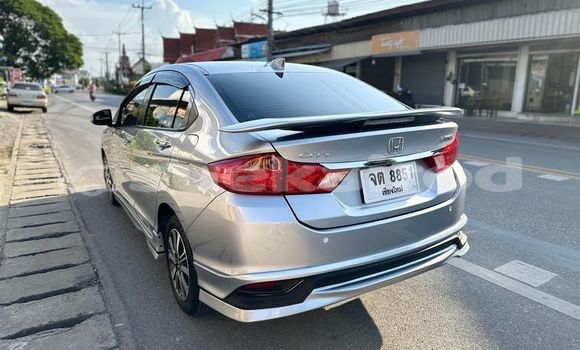 ซื้อ รถมือสอง Honda City อื่น ๆ รถยนต์ ใน %{เมือง} ใน กรุงเทพมหานคร ซื้อ รถมือสอง Honda City อื่น ๆ รถยนต์ ใน %{เมือง} ใน กรุงเทพมหานคร