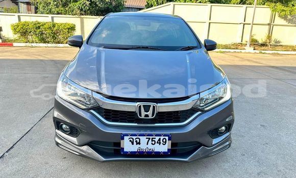 ซื้อ รถมือสอง Honda City อื่น ๆ รถยนต์ ใน %{เมือง} ใน กรุงเทพมหานคร