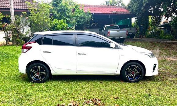 ซื้อ รถมือสอง Toyota Yaris ขาว รถยนต์ ใน %{เมือง} ใน กรุงเทพมหานคร ซื้อ รถมือสอง Toyota Yaris ขาว รถยนต์ ใน %{เมือง} ใน กรุงเทพมหานคร