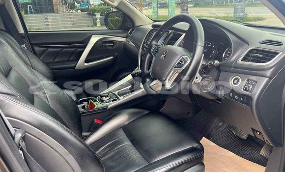 ซื้อ รถมือสอง Mitsubishi Pajero สีดำ รถยนต์ ใน %{เมือง} ใน กรุงเทพมหานคร ซื้อ รถมือสอง Mitsubishi Pajero สีดำ รถยนต์ ใน %{เมือง} ใน กรุงเทพมหานคร