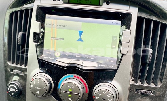 Buy Used Hyundai H1 White Car in Bangkok in Bangkok Buy Used Hyundai H1 White Car in Bangkok in Bangkok