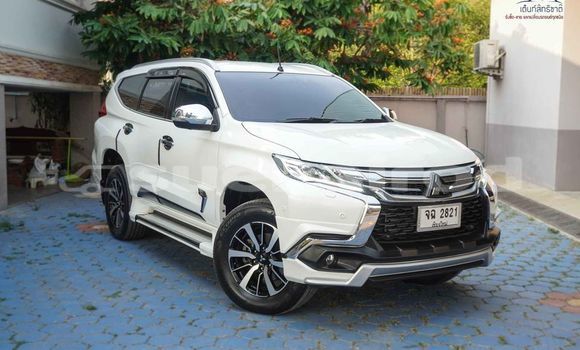 ซื้อ รถมือสอง Mitsubishi Pajero ขาว รถยนต์ ใน %{เมือง} ใน กรุงเทพมหานคร ซื้อ รถมือสอง Mitsubishi Pajero ขาว รถยนต์ ใน %{เมือง} ใน กรุงเทพมหานคร