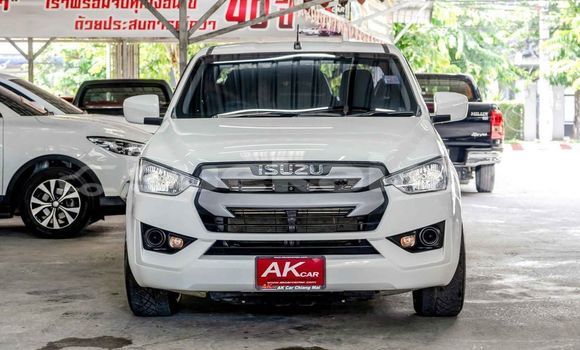 Buy Used Isuzu D-Max White Car in Bangkok in Bangkok