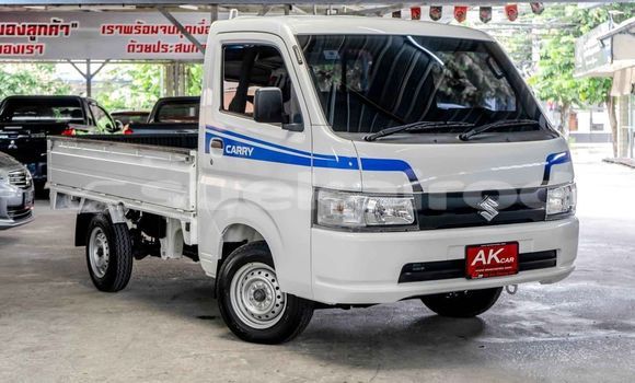 ซื้อ รถมือสอง Suzuki Carry ขาว รถยนต์ ใน %{เมือง} ใน กรุงเทพมหานคร