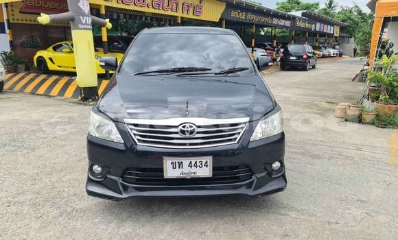 Buy Used Toyota Innova Black Car in Bangkok in Bangkok