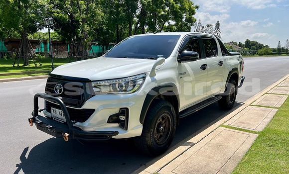 Buy Used Toyota Hiluxe Revo White Car in Bangkok in Bangkok Buy Used Toyota Hiluxe Revo White Car in Bangkok in Bangkok