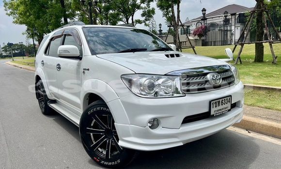 ซื้อ รถมือสอง Toyota Fortuner ขาว รถยนต์ ใน %{เมือง} ใน กรุงเทพมหานคร ซื้อ รถมือสอง Toyota Fortuner ขาว รถยนต์ ใน %{เมือง} ใน กรุงเทพมหานคร