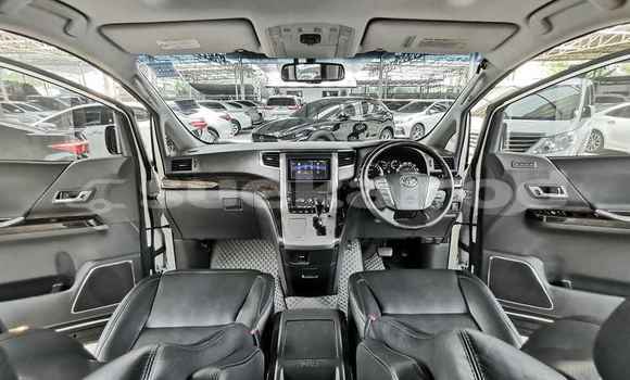 ซื้อ รถมือสอง Toyota Vellfire ขาว รถยนต์ ใน %{เมือง} ใน กรุงเทพมหานคร ซื้อ รถมือสอง Toyota Vellfire ขาว รถยนต์ ใน %{เมือง} ใน กรุงเทพมหานคร