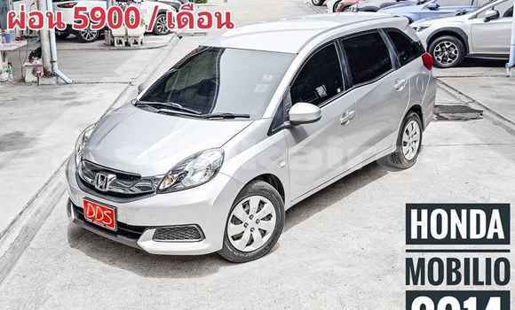 ซื้อ รถมือสอง Honda Mobilio อื่น ๆ รถยนต์ ใน %{เมือง} ใน กรุงเทพมหานคร