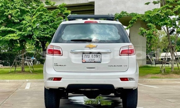 ซื้อ รถมือสอง Chevrolet TrailBlazer ขาว รถยนต์ ใน %{เมือง} ใน กรุงเทพมหานคร ซื้อ รถมือสอง Chevrolet TrailBlazer ขาว รถยนต์ ใน %{เมือง} ใน กรุงเทพมหานคร
