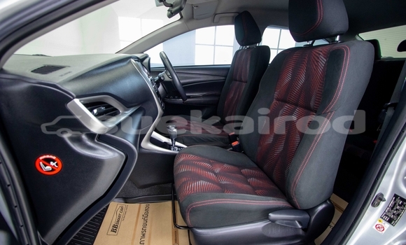 Buy Used Toyota Yaris Silver Car in Samut Sakhon in Samut Sakhon Buy Used Toyota Yaris Silver Car in Samut Sakhon in Samut Sakhon