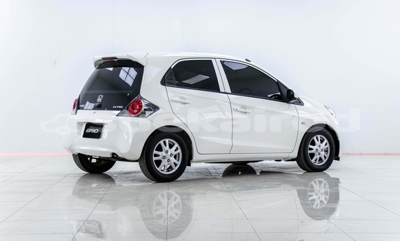 Buy Used Honda Brio White Car in Samut Sakhon in Samut Sakhon Buy Used Honda Brio White Car in Samut Sakhon in Samut Sakhon