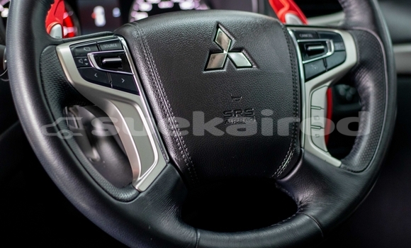 Buy Used Mitsubishi Pajero White Car in Samut Sakhon in Samut Sakhon Buy Used Mitsubishi Pajero White Car in Samut Sakhon in Samut Sakhon