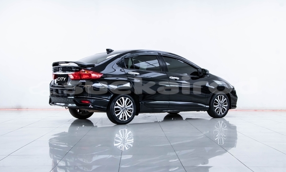 ซื้อ รถมือสอง Honda City สีดำ รถยนต์ ใน %{เมือง} ใน นนทบุรี ซื้อ รถมือสอง Honda City สีดำ รถยนต์ ใน %{เมือง} ใน นนทบุรี