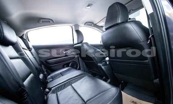 ซื้อ รถมือสอง Honda HR-V สีดำ รถยนต์ ใน %{เมือง} ใน นนทบุรี ซื้อ รถมือสอง Honda HR-V สีดำ รถยนต์ ใน %{เมือง} ใน นนทบุรี