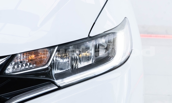 ซื้อ รถมือสอง Honda HR-V ขาว รถยนต์ ใน %{เมือง} ใน นนทบุรี ซื้อ รถมือสอง Honda HR-V ขาว รถยนต์ ใน %{เมือง} ใน นนทบุรี