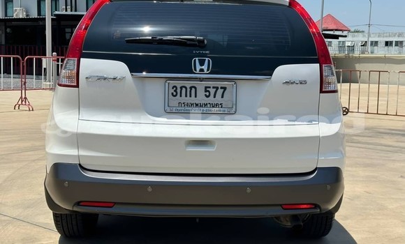 ซื้อ รถมือสอง Honda CR-V ขาว รถยนต์ ใน %{เมือง} ใน นนทบุรี ซื้อ รถมือสอง Honda CR-V ขาว รถยนต์ ใน %{เมือง} ใน นนทบุรี