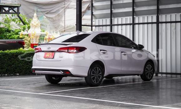 ซื้อ รถมือสอง Toyota Yaris ขาว รถยนต์ ใน %{เมือง} ใน กรุงเทพมหานคร ซื้อ รถมือสอง Toyota Yaris ขาว รถยนต์ ใน %{เมือง} ใน กรุงเทพมหานคร